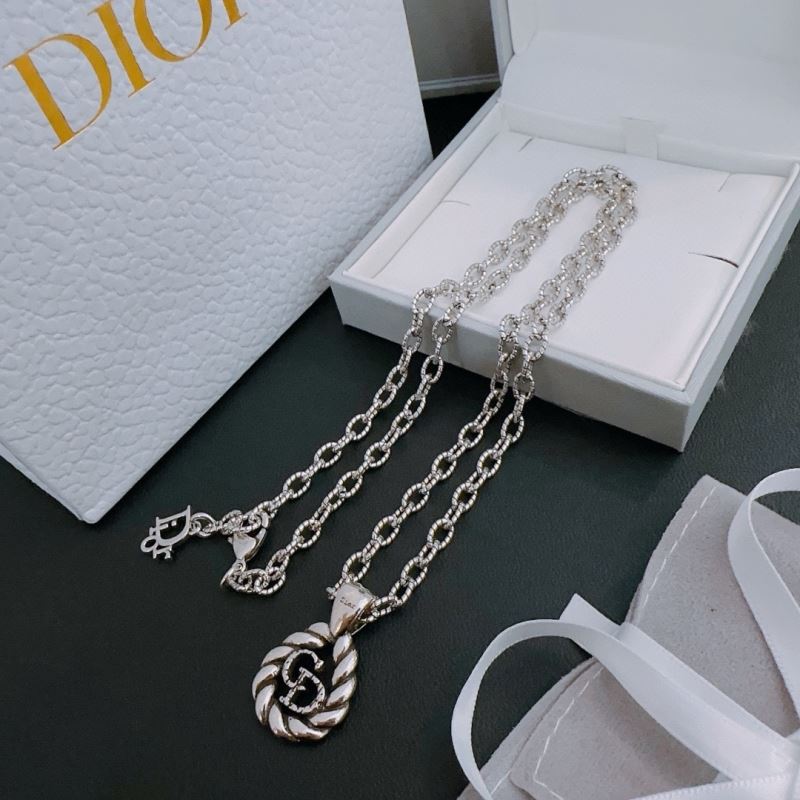 chr1st1an D10r necklaces